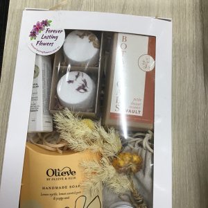 Essentials gift pack