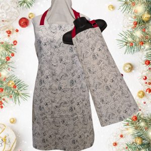 Colour-me-in Christmas aprons