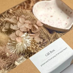 Preserved floral posy and Terrazzo heart dish Giftbox