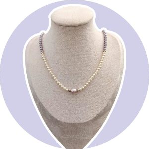 Mauve cream and silver classic necklace
