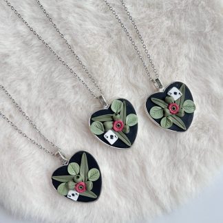 Sculpted Ace Pendants - Australiana Foliage - Silver