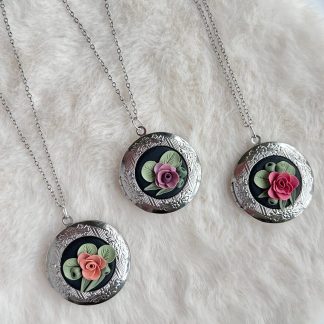 Sculpted Locket - Roses - Silver